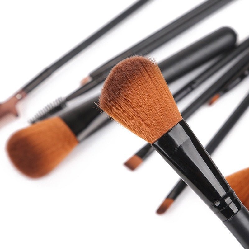 Set de 12 pinceaux de maquillage pour blush, ombres à paupières, cils et highlighter - IVOIRART.COM