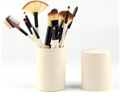 Set de 12 pinceaux de maquillage pour blush, ombres à paupières, cils et highlighter - IVOIRART.COM