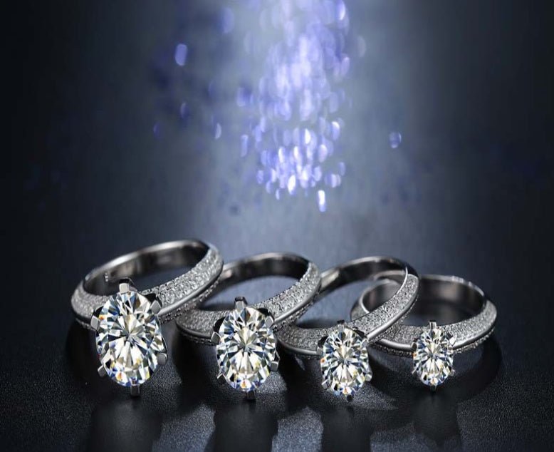 Six-claw paved with diamond luxury ring - IVOIRART.COM