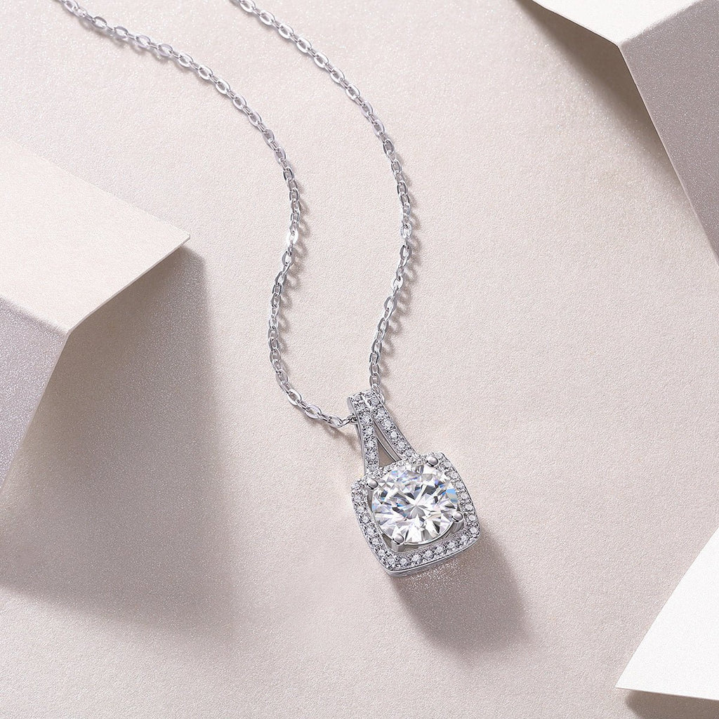 Small Square Diamond - Set With Top-quality Moissanite, Fashionable And Light Luxury Jewelry, Silver Pendant Necklace S925, Silver-plated Platinum - IVOIRART.COM
