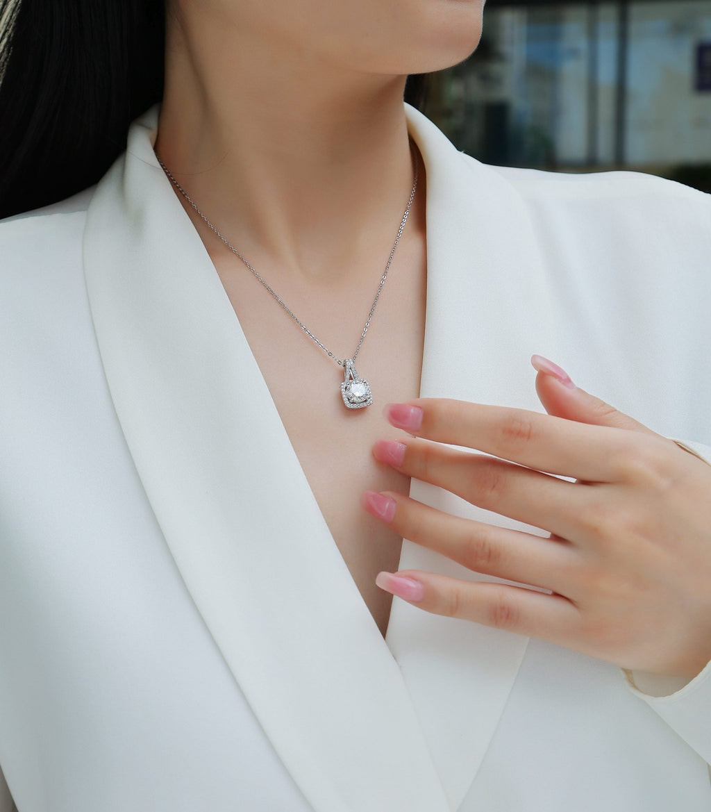 Small Square Diamond - Set With Top-quality Moissanite, Fashionable And Light Luxury Jewelry, Silver Pendant Necklace S925, Silver-plated Platinum - IVOIRART.COM