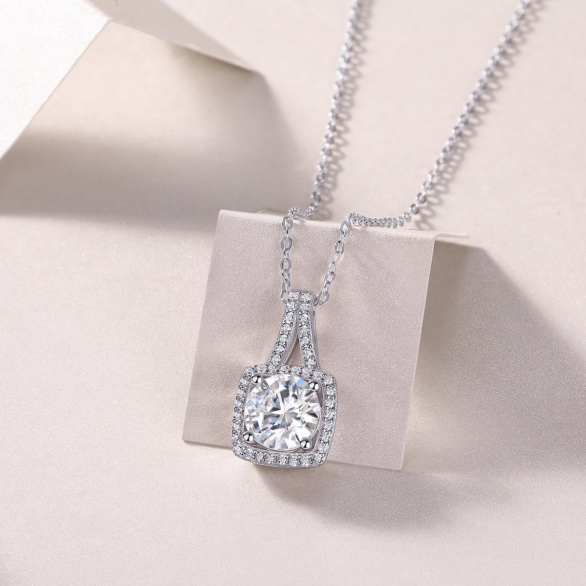 Small Square Diamond - Set With Top-quality Moissanite, Fashionable And Light Luxury Jewelry, Silver Pendant Necklace S925, Silver-plated Platinum - IVOIRART.COM