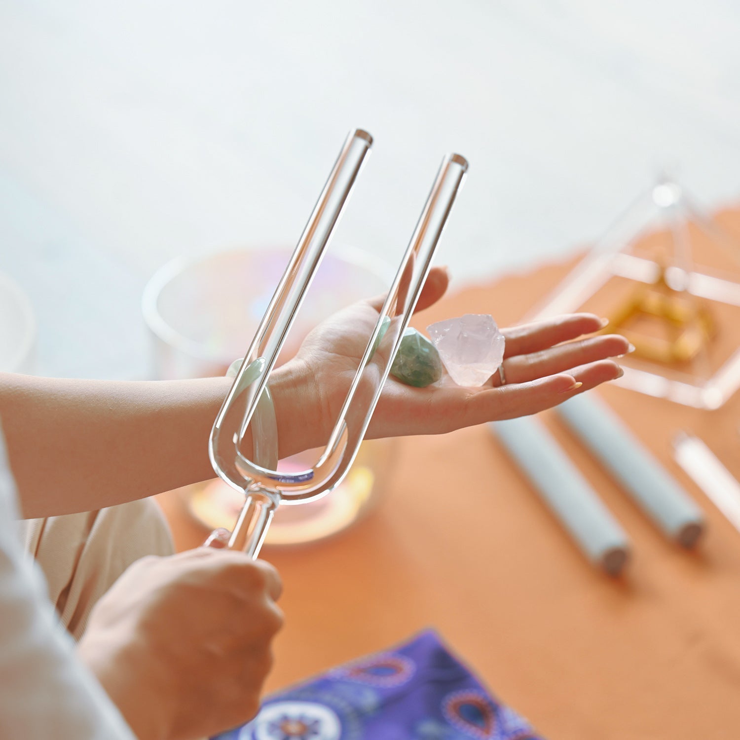 Sound Therapy Transparent Handheld Tuning Fork Meditation Yoga Percussion Instrument - IVOIRART.COM