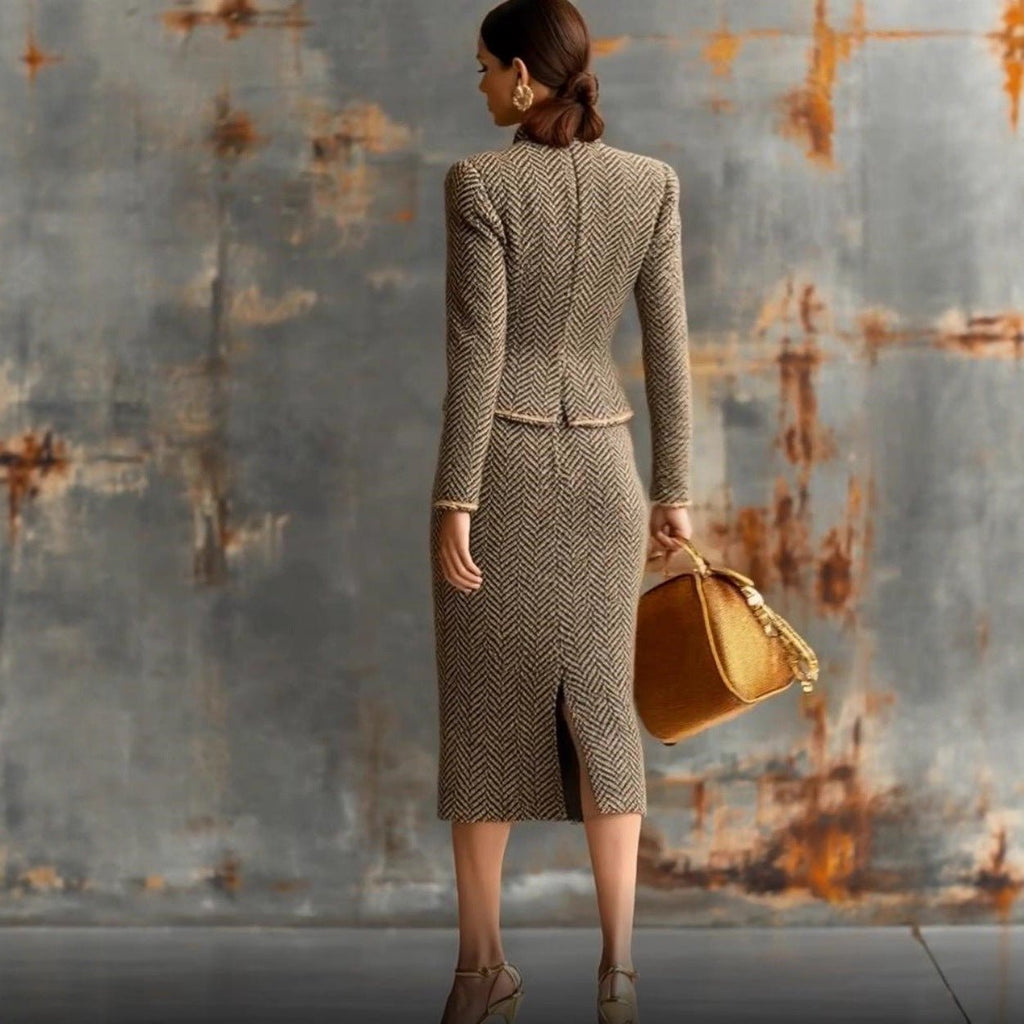 Tailleur jupe élégant en tweed chevrons avec bordure pour femme, style commuter. - IVOIRART.COM