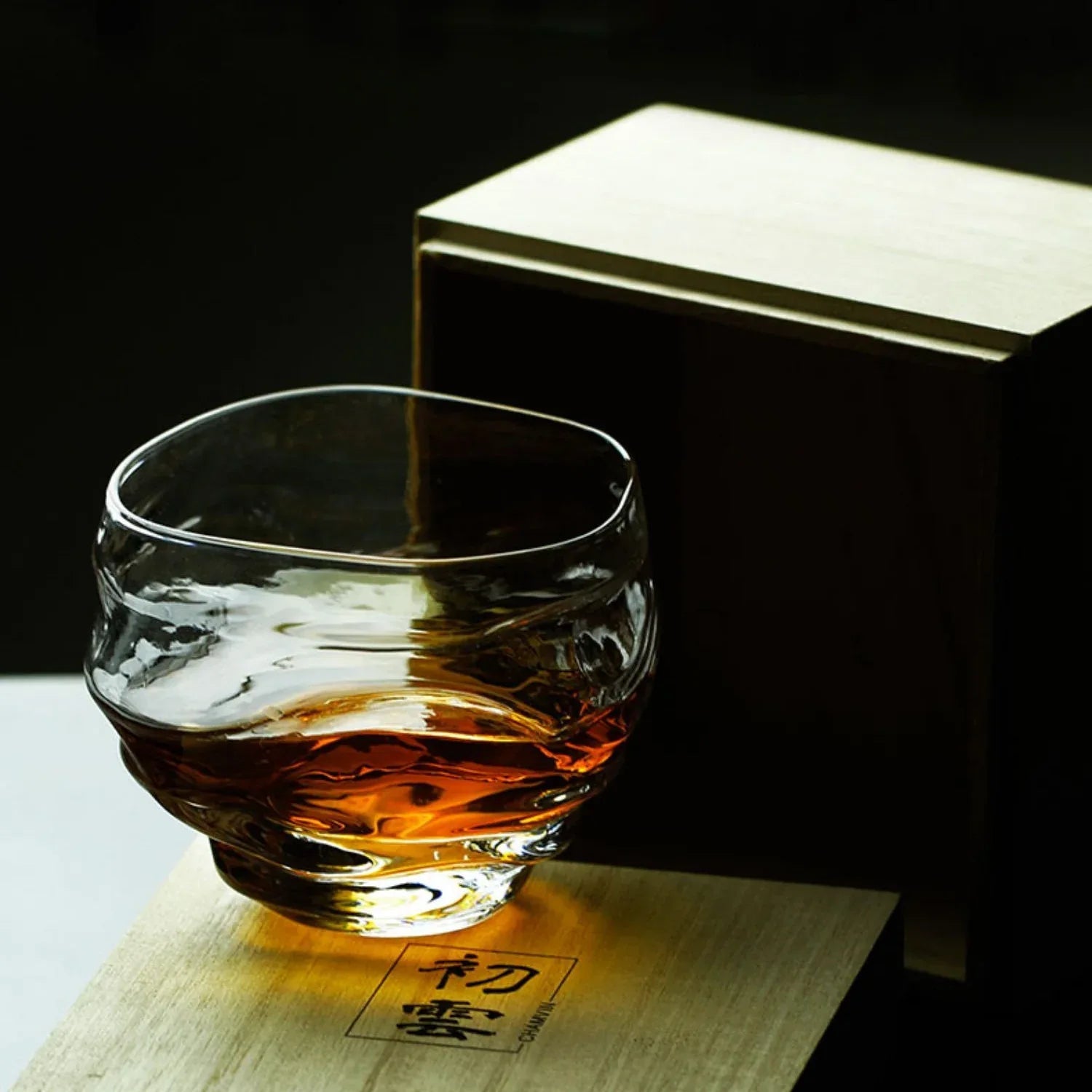 Tasse à Whisky en Verre Cristal Style Japonais Élégante et Légère 201 - 300 ml - IVOIRART.COM