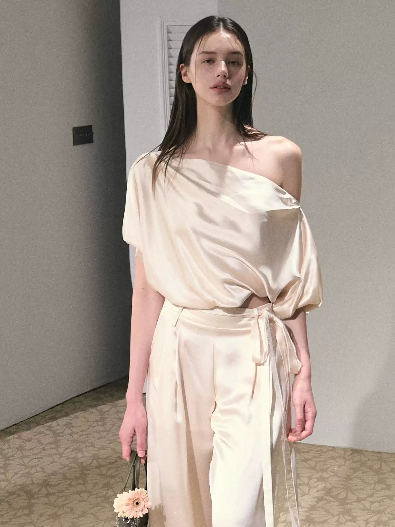 Two-piece Set Off-shoulder Top With Lace Belt And Wide-leg Pants - IVOIRART.COM
