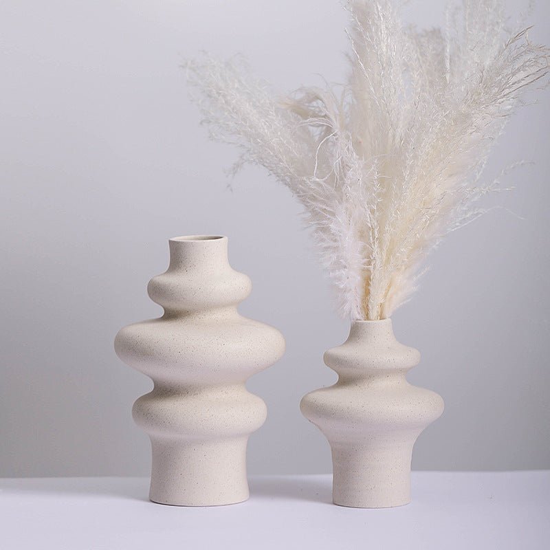 Vase céramique mat à texture filetée, non émaillé, pièce déco artisanale moderne - IVOIRART.COM