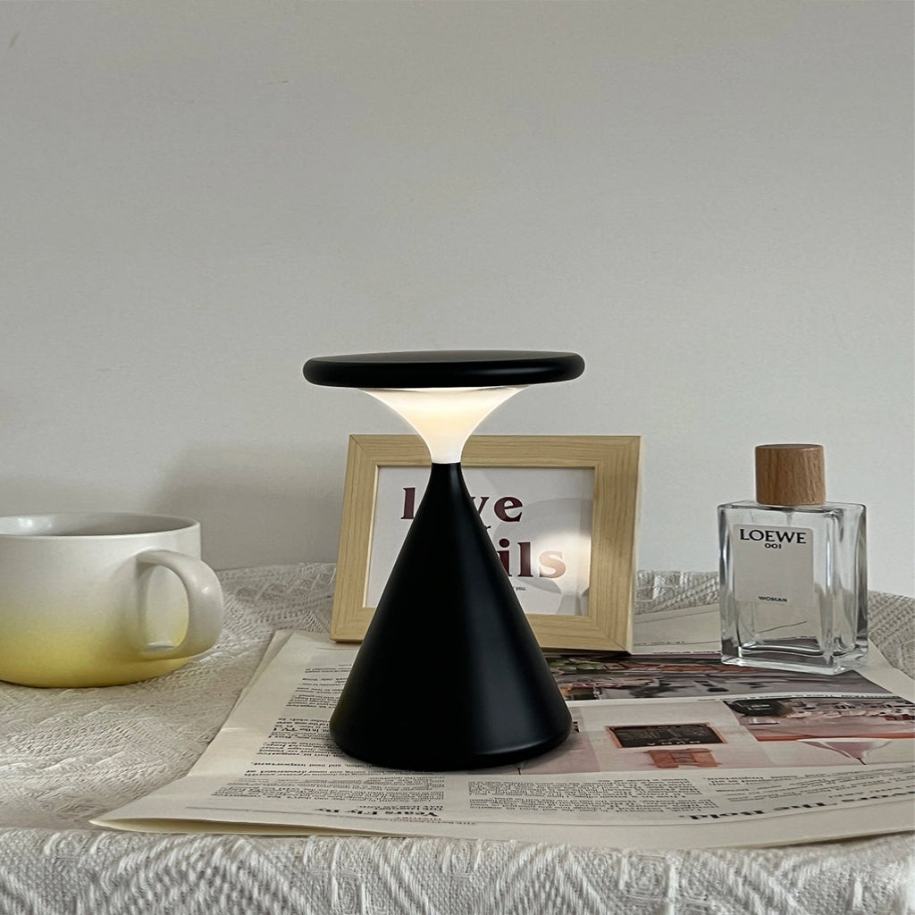Veilleuse Atmosphère Portable en Sablier—Lumière d'Ambiance USB, Style Nordique. - IVOIRART.COM