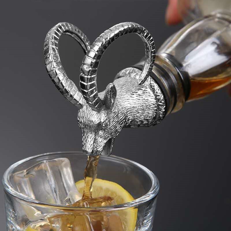 Verseur de Vin Tête de Mouton Créatif en Métal, Élégant et Unique - IVOIRART.COM