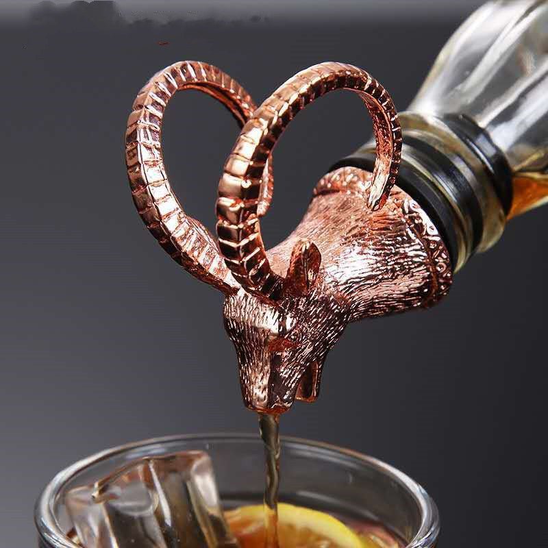 Verseur de Vin Tête de Mouton Créatif en Métal, Élégant et Unique - IVOIRART.COM