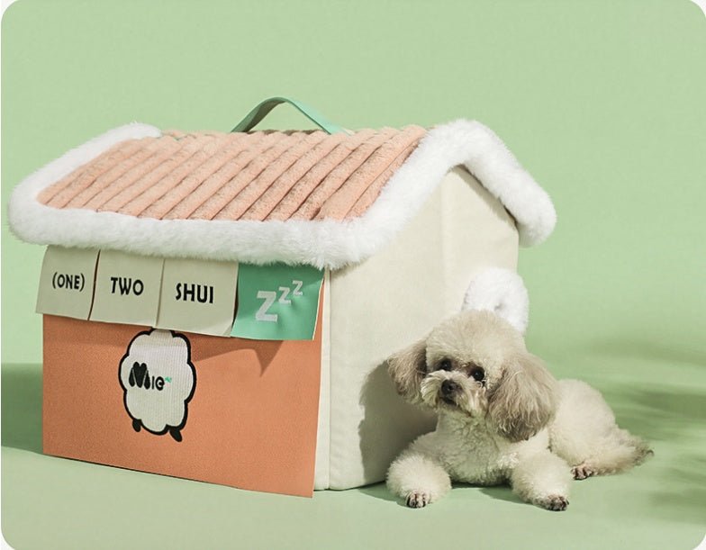 Warm Cloth Closed Cat House In Winter - IVOIRART.COM