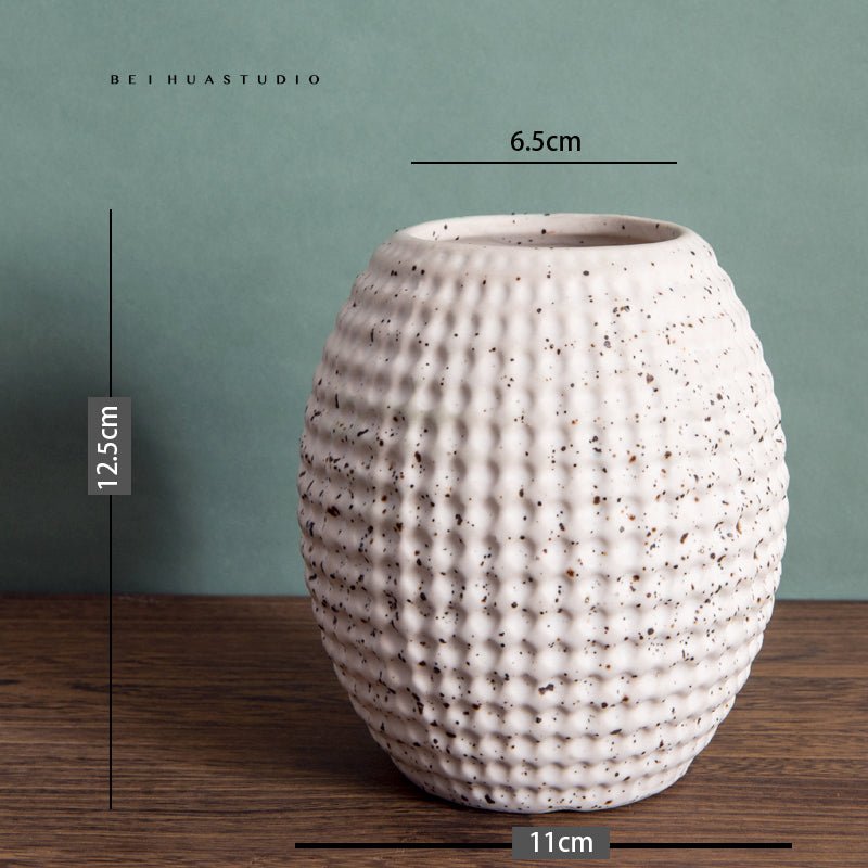 White Ceramic Vase Dry Flower Inserting Device - IVOIRART.COM